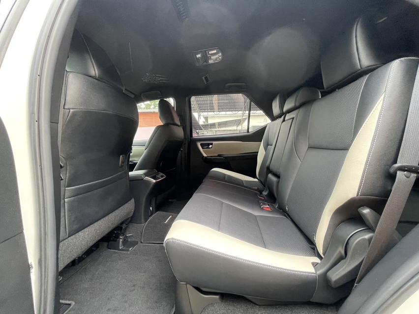 รหัสรถ AP8844 Toyota Fortuner Legender 2.8 4x4ปี 2021 12