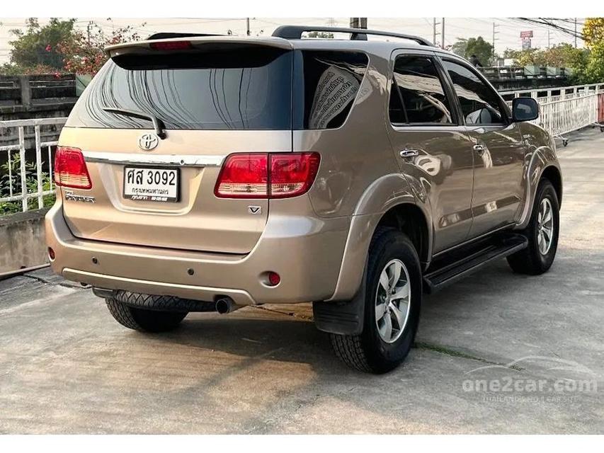 รูป Toyota Fortuner 3.0 V 4WD SUV ปี2005 2