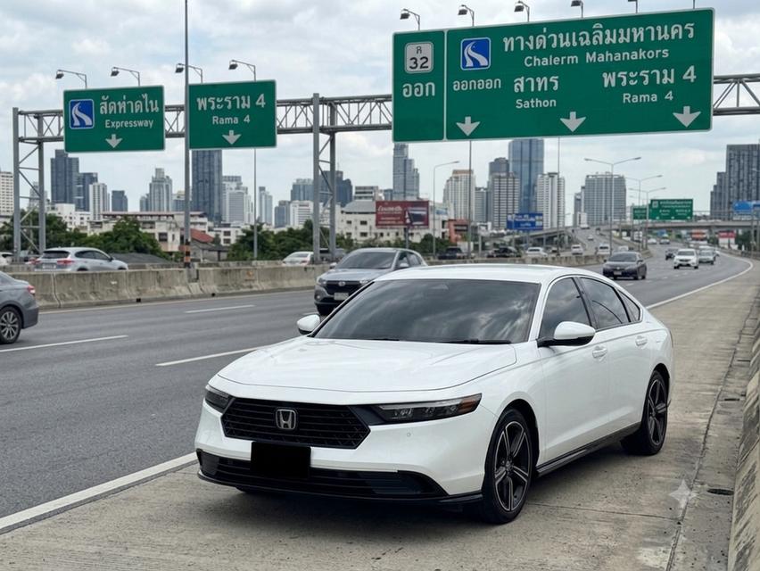 Honda Accord e:HEV ELปี 2023 ไมล์ 45,xxx kmราคา 1,190,000
