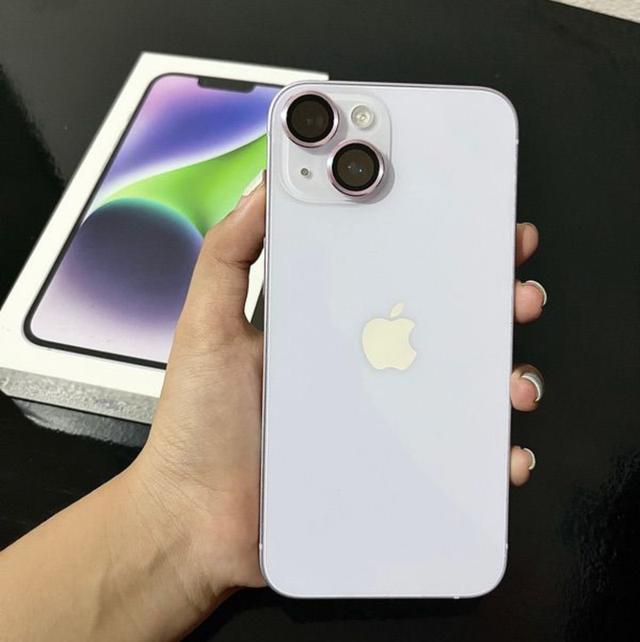 IPhone 14 สีม่วง 1