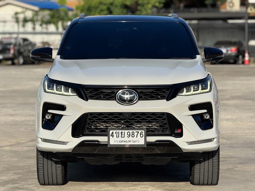 TOYOTA FORTUNER 2.8 GR Sport 4WD 2023