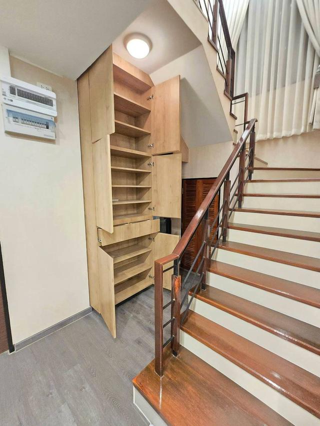 หมู่บ้านเปี่ยมสุข บ้านกล้วย  บ้านเดี่ยวสองชั้น 2 ชั้น ตกแต่งสไตล์ Modern  Luxury  พร้อม  Built-in Furniture ดีไซน์แบบจัดเต็ม 14