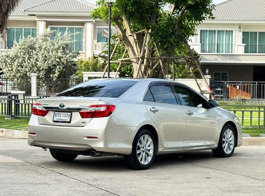 (แจ้งรหัสรถ AVA1339) 💥TOYOTA Camry 2.5 HV Top  ปี 2013 โฉมใหม่ รูปที่ 5