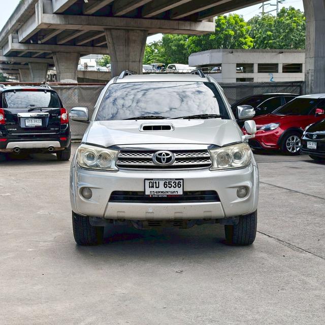 Toyota Fortuner 3.0 V 2WD AT ปี 2009