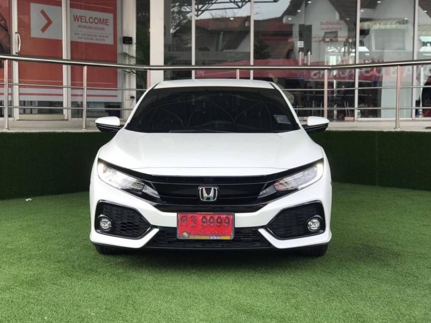  HONDA CIVIC HATCBACK 1.5 TURBO เกียร์AT สีขาว ปี2017 1