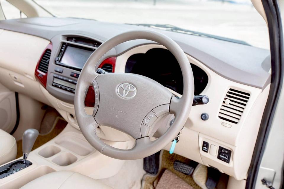 Toyota INNOVA 2.0V เกียร์ Auto 7 ที่นั่ง ปี 2005 สีน้ำตาล 12