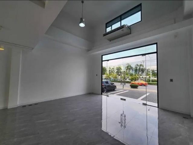 ให้เช่าโฮมออฟฟิส 3.5 ชั้น 31.3 ตร.ว. โครงการ H-Cape Biz Sector อ่อนนุช สุขาภิบาล 2 5