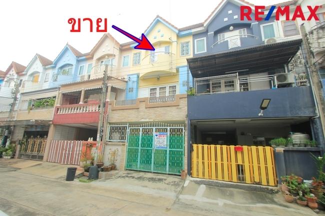 ทาวน์เฮ้าส์สุชาเพชรเกษม112 หนองแขมสาย4 ต่อเติมแล้ว 3ชั้น 18.2วา ใกล้มหาวิทยาลัยธนบุรี เดอะมอลล์บางแค บ้านสภาพดี โครงสร้างแข็งแรง ราคา 1.79ล้านบาท 2