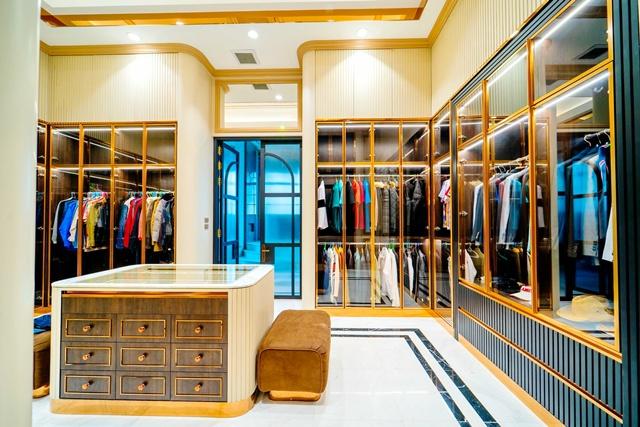 ถ.อักษะ พุทธมณฑลสาย3 14นาที จากเซนทรัลปิ่นเกล้า ขายคฤหาสน์หรู 3ชั้น รวมชั้นใต้ดินจอดรถ super car 20คัน 2ไร่ 70ตรว. เต็มพ 7