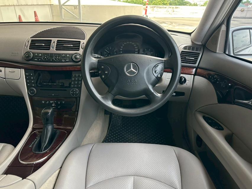 Mercedes-Benz E220 2.2L CDI Classic (W211) รถสภาพสวยพร้อมใช้งาน 13