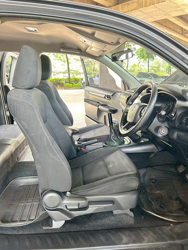 Toyota Revo Diesel Year 2022 12