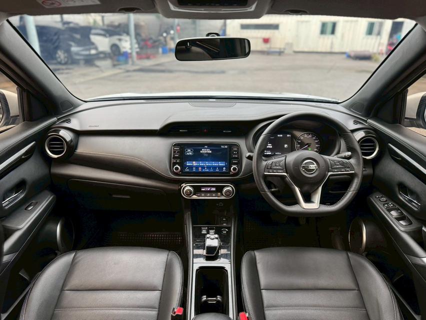 NISSAN Kicks Wagon 4dr V FWD 1.2i Y22 (mnc)สีเทา ออโต้  รถสวยรถบ้านสภาพป้ายแดง 10