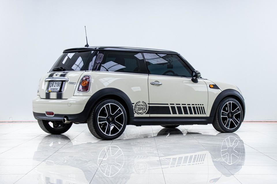 MINI COOPER ONE RHD  1.4  2010  15