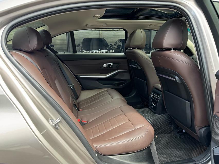 BMW 320Li (G28) ปี 2021 รูปที่ 15