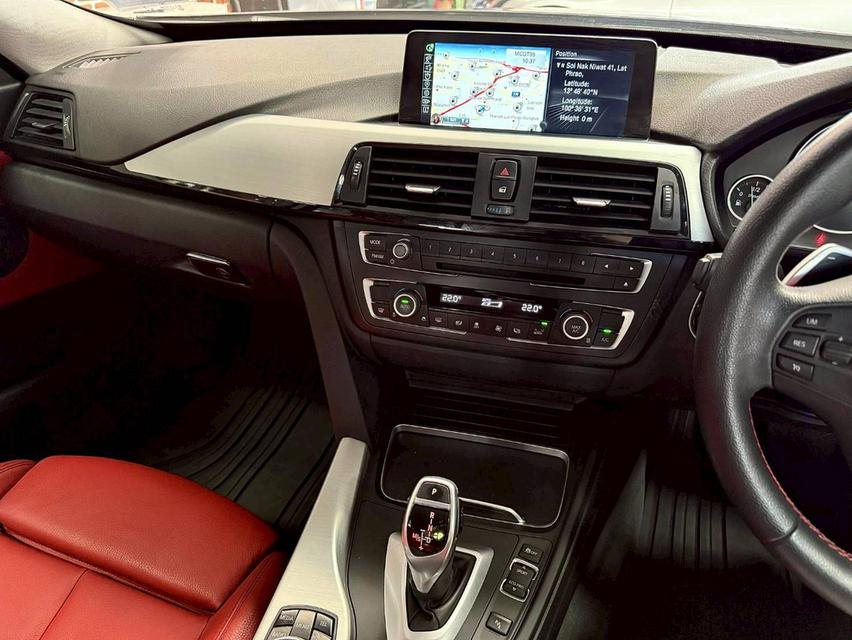BMW 320D GT Sport(F34) ปี 2015 รูปที่ 10