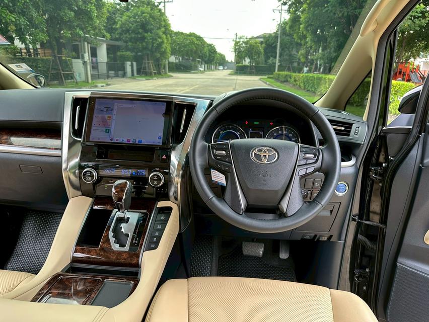 TOYOTA VELLFIRE 2.5 HYBRID  E-FOUR ปี2019รถบ้าน ไม่เคยชน สวยกริ๊บ 9