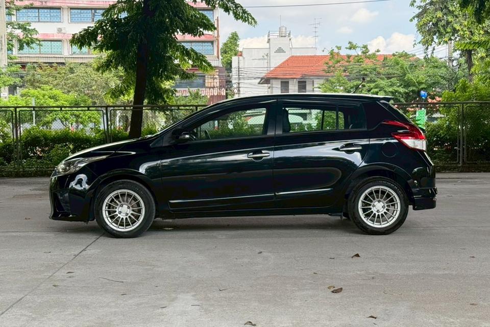 Toyota Yaris 1.2 G Hatchback AT ปี 2015 รถสวยมือเดียว รุ่นท๊อป 8