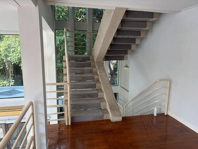 ให้เช่าบ้านเดี่ยว 3 ชั้น หลังใหญ่ 200 ตรว. หมู่บ้านนวธานี เสรีไทย 59 เกษตร-นวมินทร์ ใกล้มอเตอร์เวย์ ใกล้ทางด่วน 7