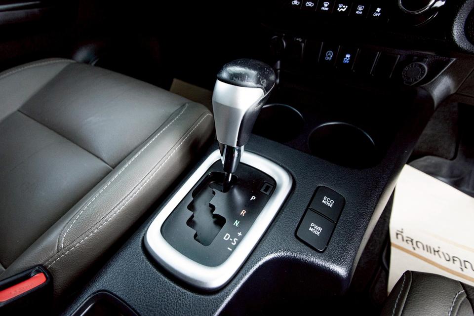 TOYOTA REVO 2.8 G NAVI PRERUNNER DOUBLECAB  2015  16