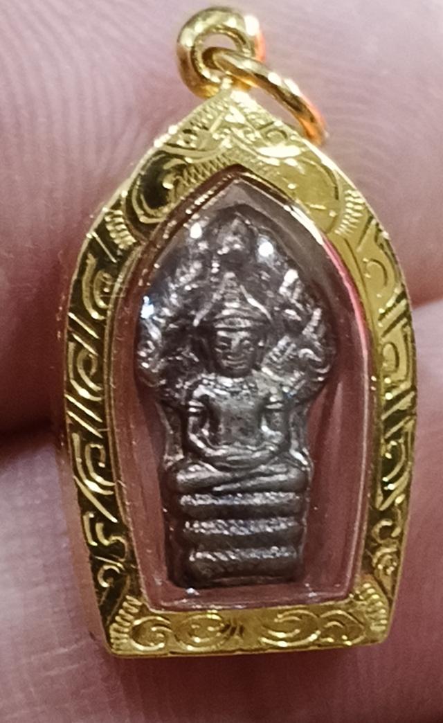 นาคปรกหลวงพ่อเกษมปี2537เลี่ยมทอง