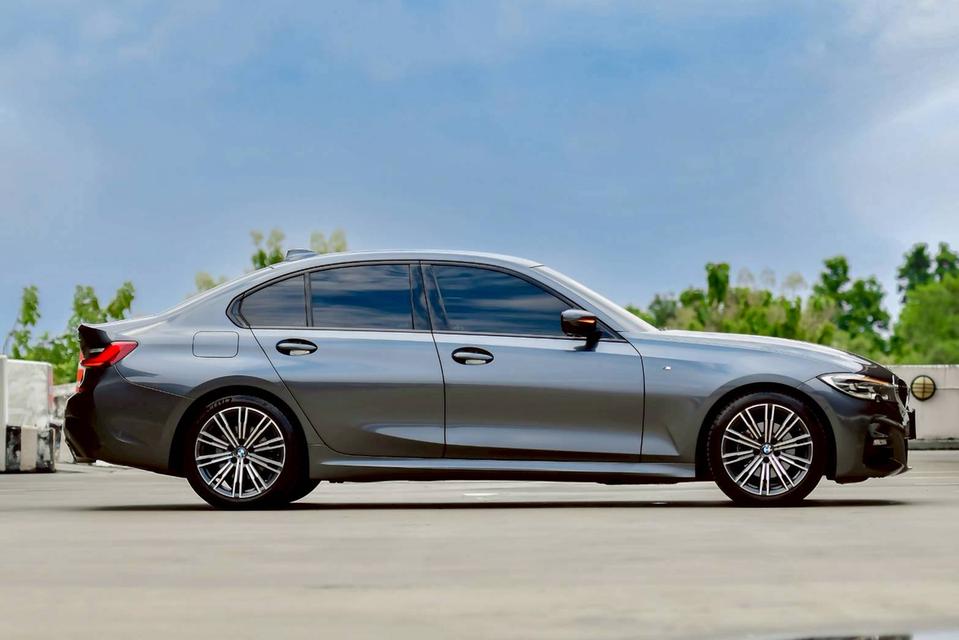 BMW 320d Msport ปี21จด22