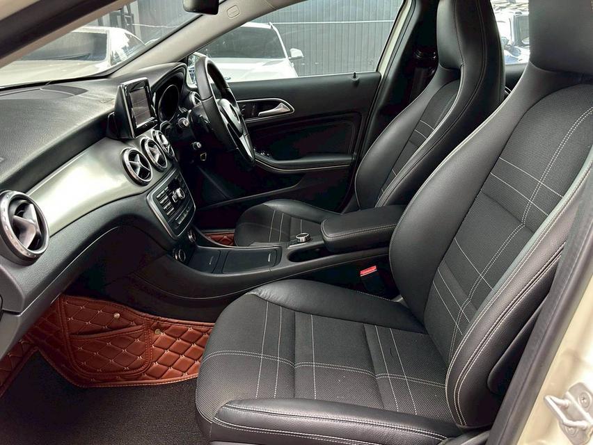 BENZ GLA200 W156 2017 รถหรู ดูแลดีประวัติศูนย์ชัดเจน ราคาถูกสุดในตลาด 11