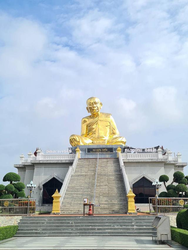 พระขุนแผนพรายกุมาร พิมพ์เล็ก พิเศษ หลวงปู่ทิม วัดละหารไร่ จ.ระยอง ปี 2515 พิเศษหลังฝังพระชัยวัฒน์ เนื้อกระยาสาท สวยงาม แท้ รูปที่ 6