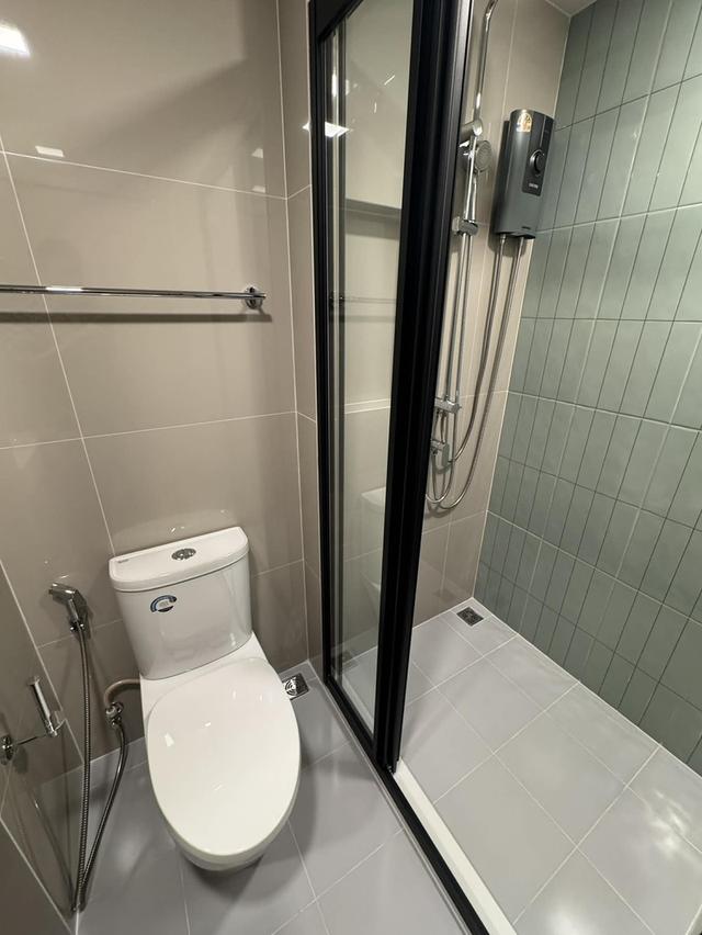 ปล่อยเช่าห้องใหม่ ✨ 𝐅𝐥𝐨 𝐛𝐲 𝐬𝐚𝐧𝐬𝐢𝐫𝐢 ห้องวิวแม่น้ำ & ICONSIAM 🚊เพียง 𝟑𝟓𝟎 เมตร 𝐁𝐭𝐬 คลองสาน 🛒𝟏 ก 17