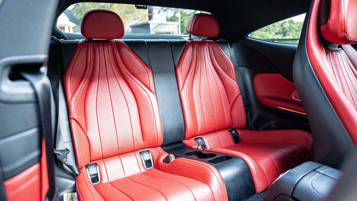 Mercedes-Benz CLE300 4Matic Coupe AMG Dynamic 2025 สีขาว เบาะสีแดง รถออกศูนย์ Benz Thailand เลขไมล์น้อย Warranty ศูนย์เหลือถึง 29/09/2028 รูปที่ 20