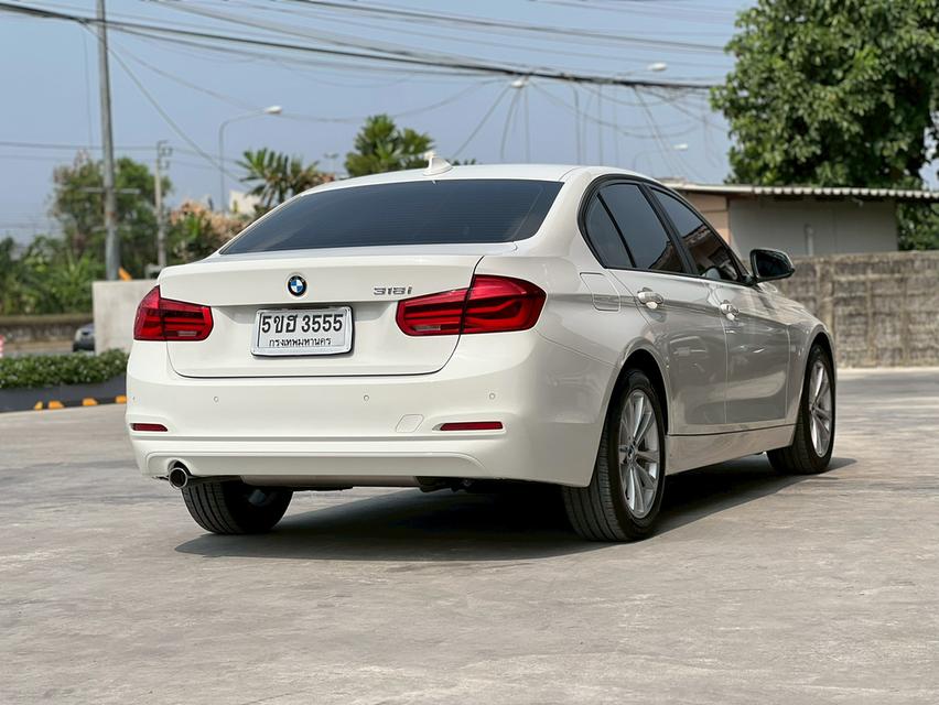 BMW 318i ปี 2016 จด ปี2017 (โฉม F30) สีขาว มือเดียว