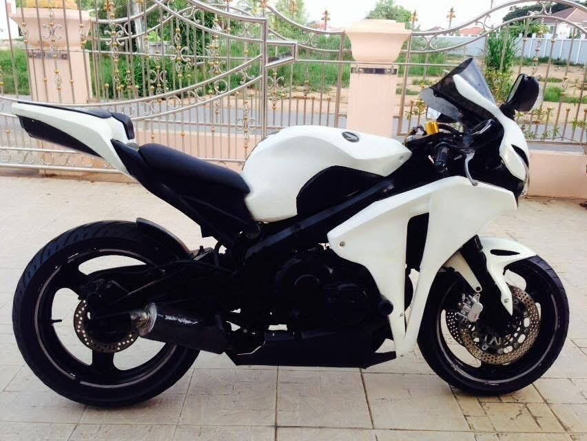 Honda CBR400 รถปี 1989 ขายสภาพดี 2