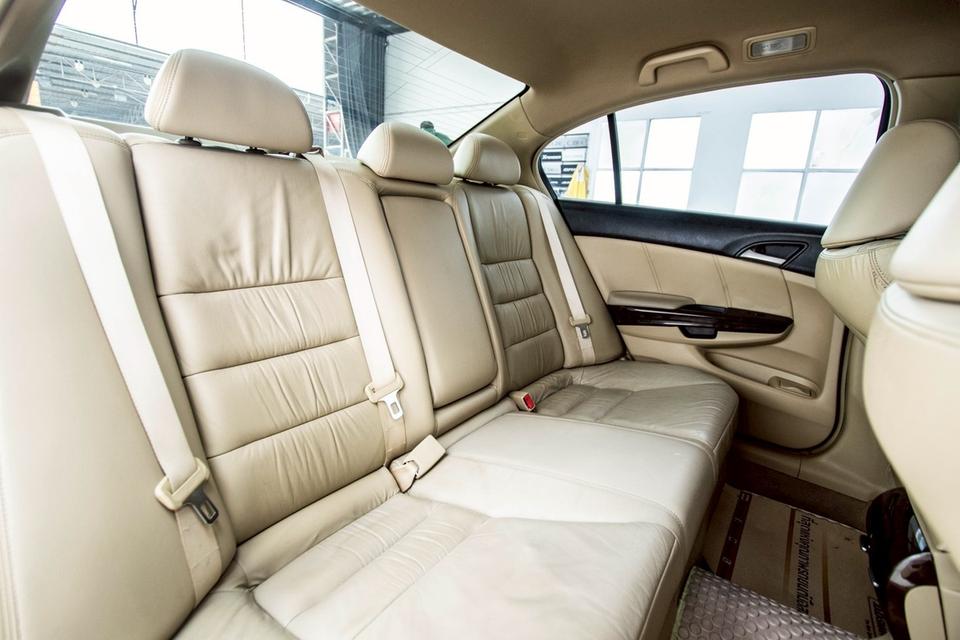 รหัสรถ 4A756 ACCORD 2.4 EL i-VTEC 2010 10