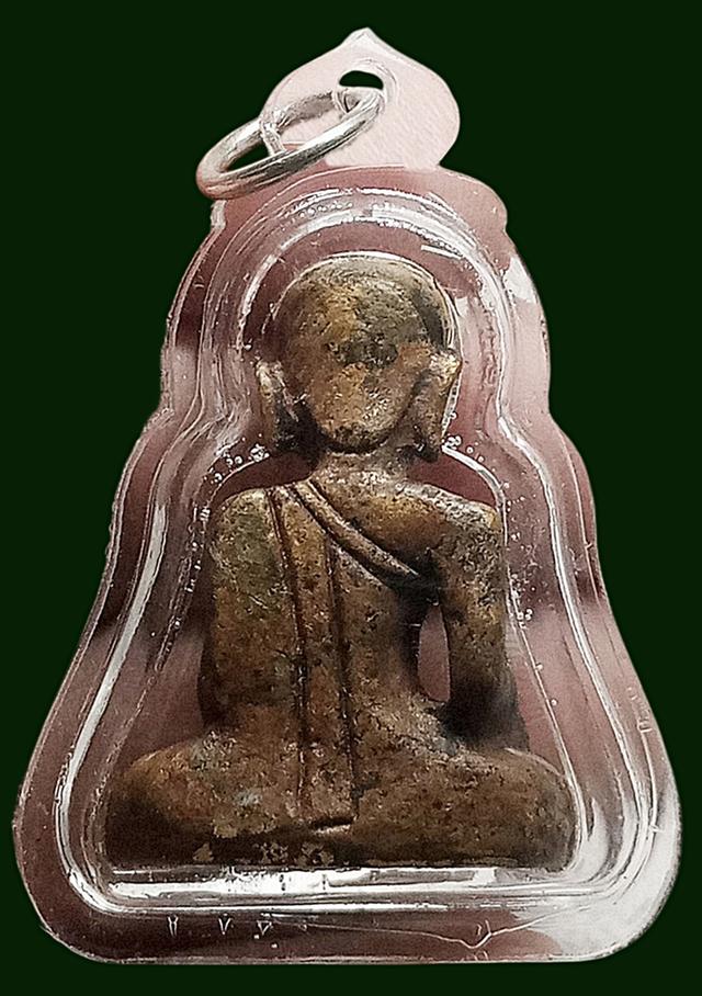 พระเก่าเลี่ยมกรอบเก่าค่ะ