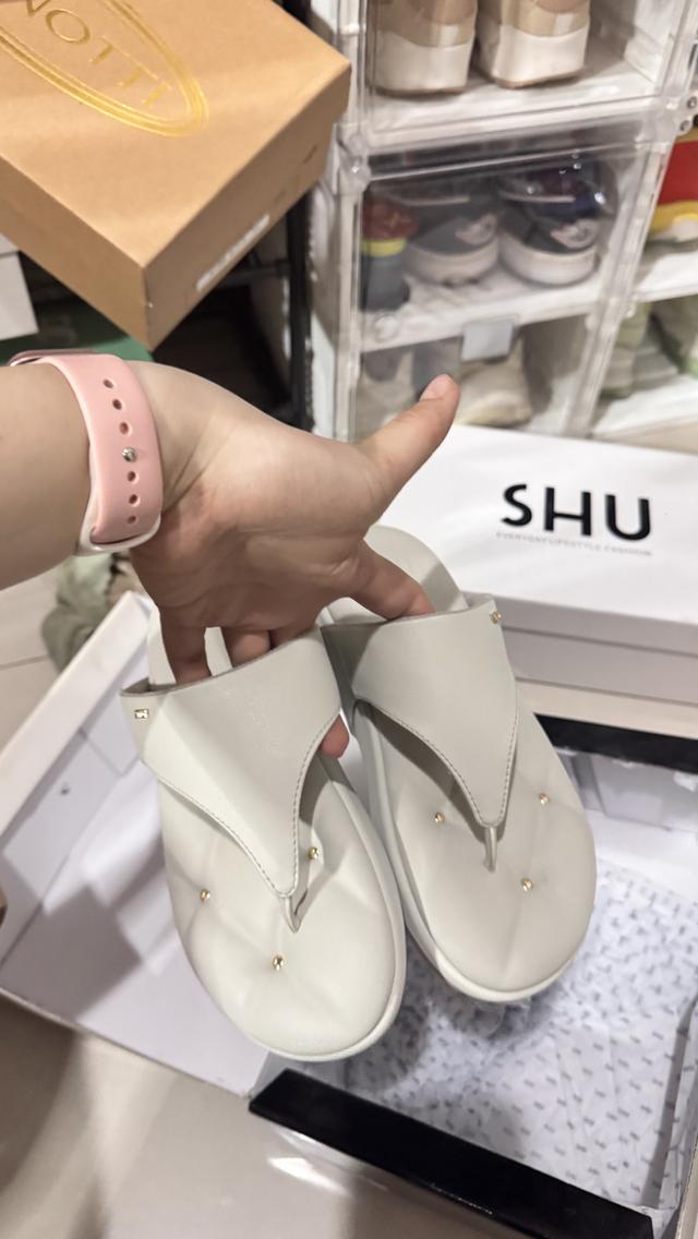 รองเท้า SHU GLOBAL (Official Website): รูปย่อยที่ 3