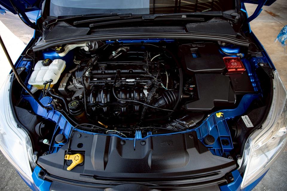 Ford focus 1.6 Sport ปี 2014  สีน้ำเงิน 5 ประตู 12