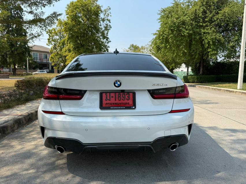 BMW 330e Msport ปี 2021  4