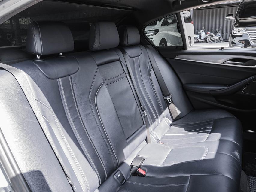 รหัสรถ 67GG1735 🚘 BMW 530e M Sport (G30) ปี 2018 17