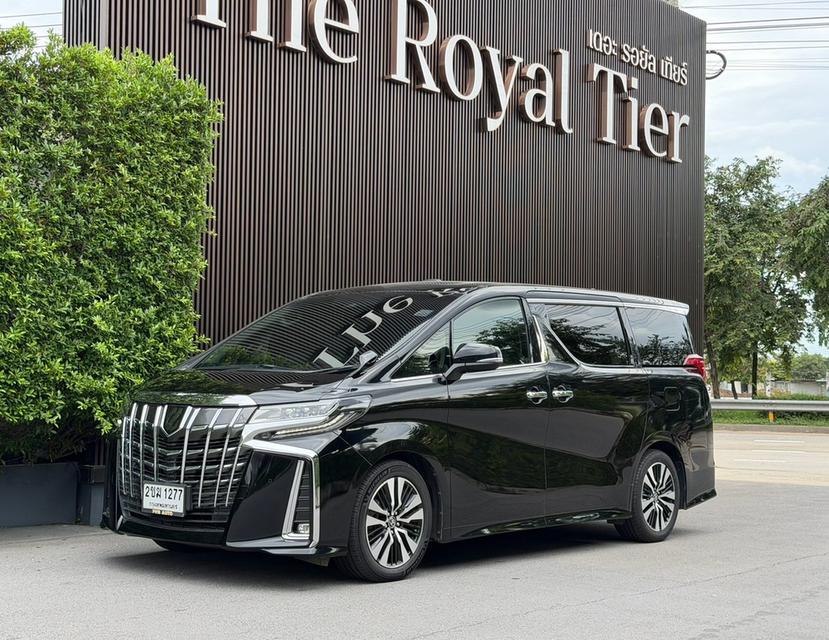TOYOTA ALPHARD 2.5 SC package สีดำ ปี2021 รถมือเดียว สีเดิม เข้าศูนย์ Toyota ตลอดทุกระยะ