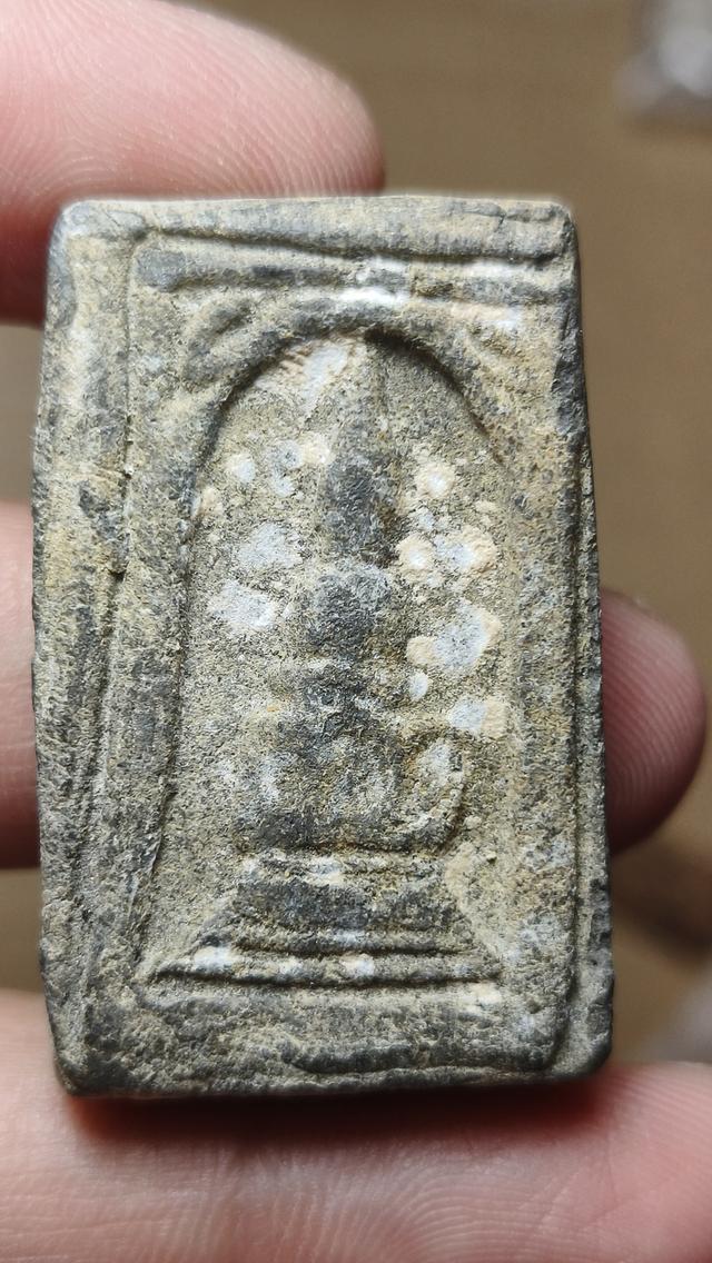 พระหลวงปู่ทวดเนื้อว่านกล่องไ่ม้ขีด รูปที่ 2