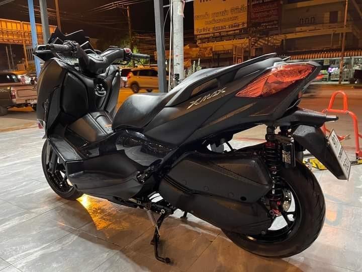 Yamaha X Max 300 สีดำดุเท่ 3