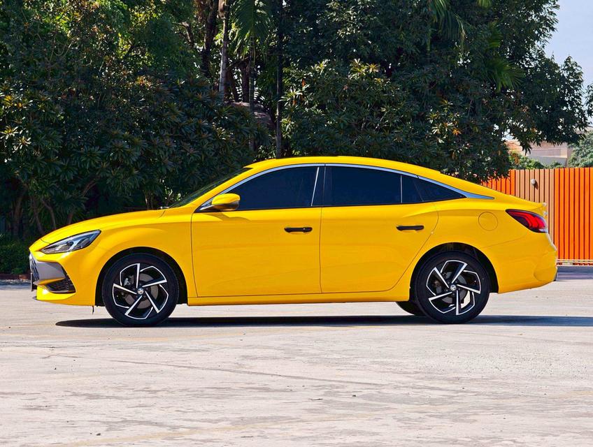 MG5 1.5 X Sunroof CVT