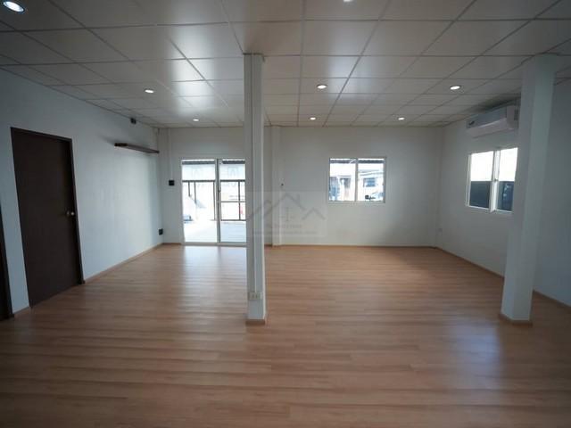 ให้เช่า Home Office 1 ชั้น 48 ตร.ว. ซอยมณียา 8 เลียบด่วนรามอินทรา ใกล้ทางขึ้น-ลงทางด่วน 4