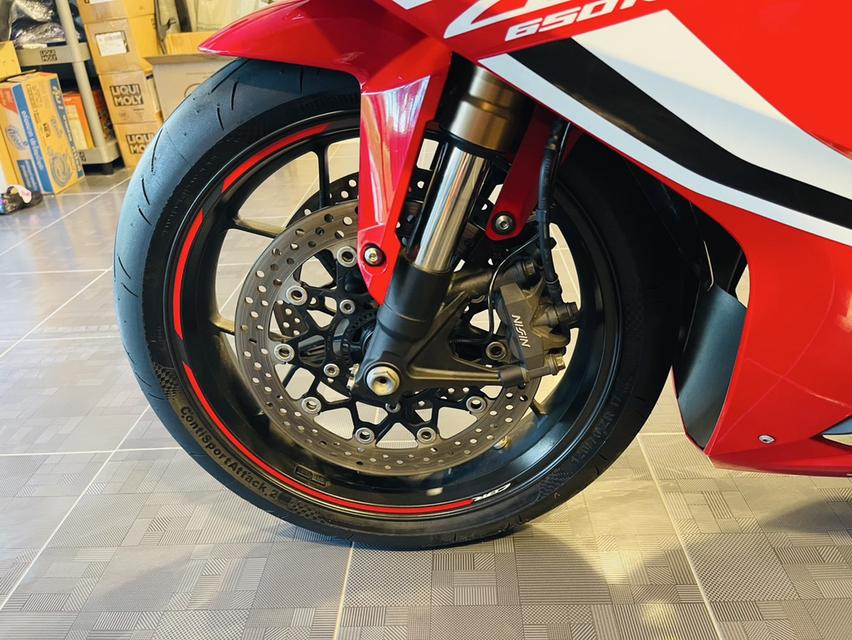 Cbr650r/2019 14