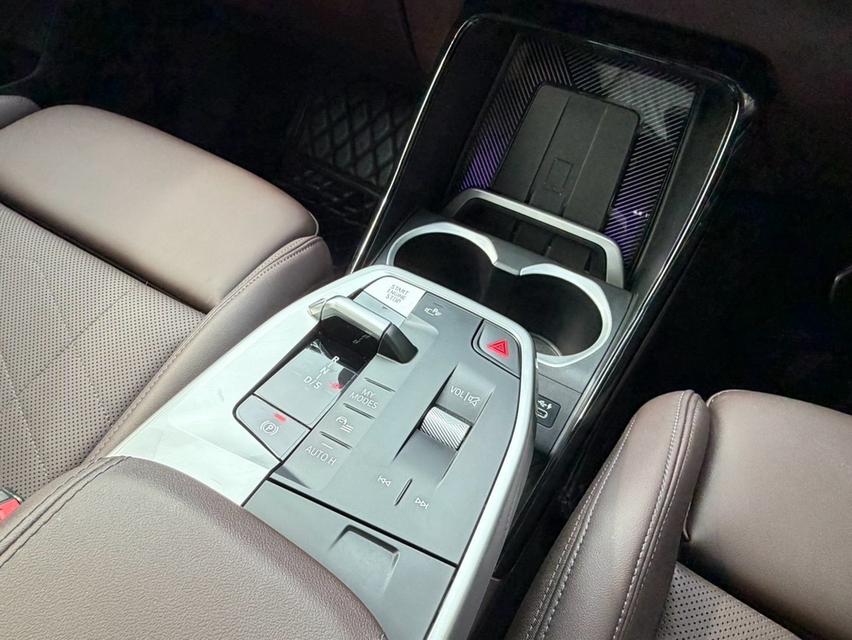 #BMW X1 2.0i sDrive M sport U11 ปี 24 สีดำ รูปที่ 12
