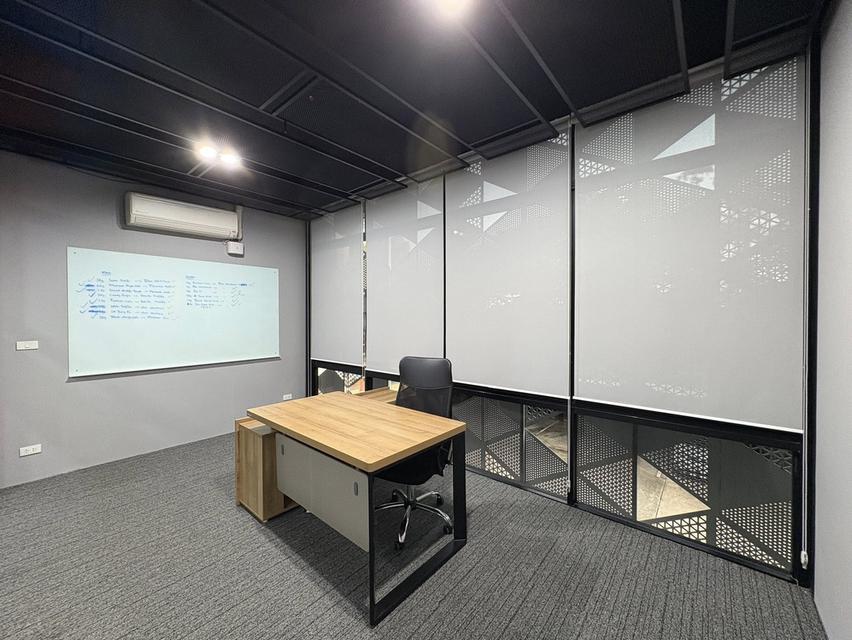 ด่วนให้เช่า ออฟฟิศหรู ระดับพรีเมียม 3 ชั้น ติดคลอง ทำเลทอง บางนา-สุขุมวิท 105 พร้อมย้ายเข้า 14