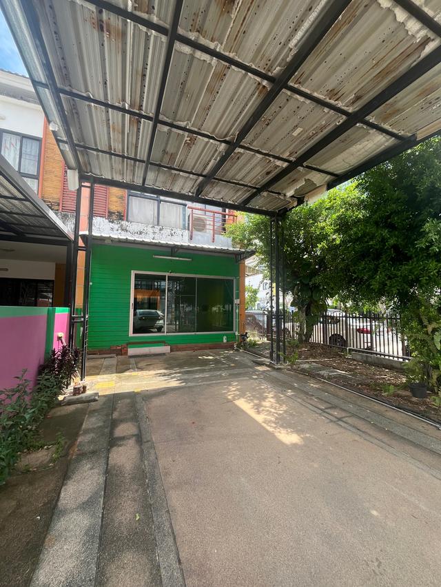 ขายบ้านทาวน์เฮ้าส์หลังริม หมู่บ้านดิเอ็นเทอร์ ใกล้นิคมอัญธานี (เจมโมโพลิส) กาญจนาภิเษก39 /ซอยกิ่งแก้ว25/1 2