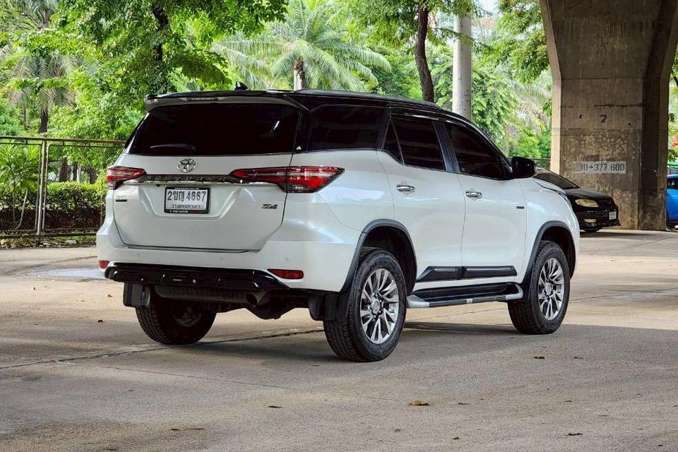 Toyota Fortuner 2.4 V 4WD AT ปี 2021 5