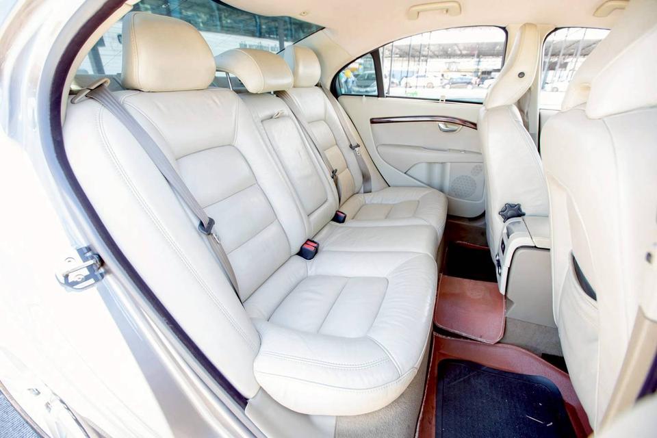 Volvo S80 2.5 FT Auto ปี 2010 สีน้ำตาล 13