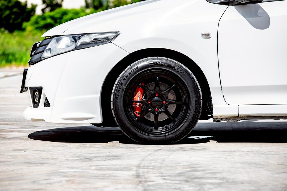 Honda City 1.5V ปี 2010 สีขาว สวยสภาพดี 10