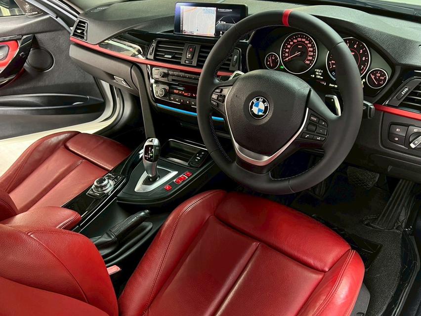 BMW 320i 2.0 F30 Sedan 5